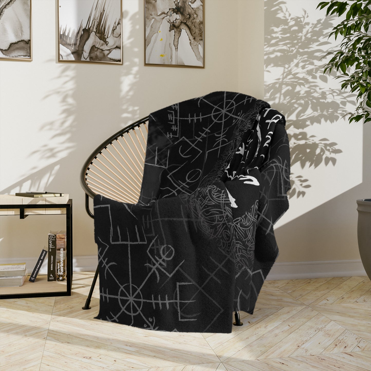 Vegvisir Viking Compass Velveteen Plush Throw Blanket
